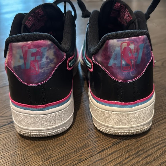 NIKE AIR FORCE 1 - Picture 7 of 7